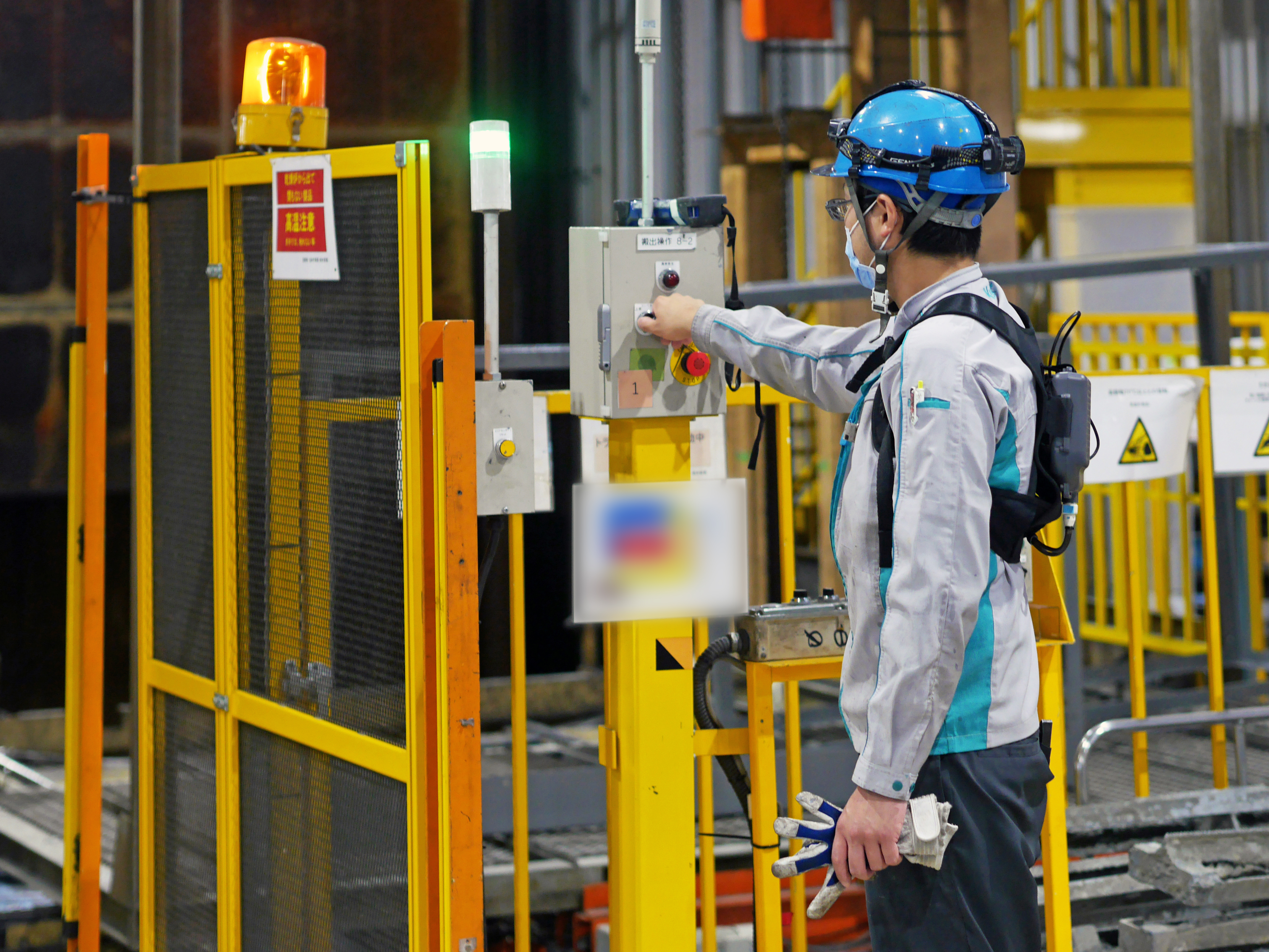 塗装工程での作業