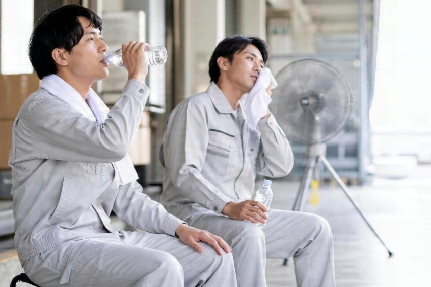 熱中症対策におすすめの飲み物は？水分補給が重要な理由、予防のための水分の飲み方、注意が必要な飲料についてもご紹介